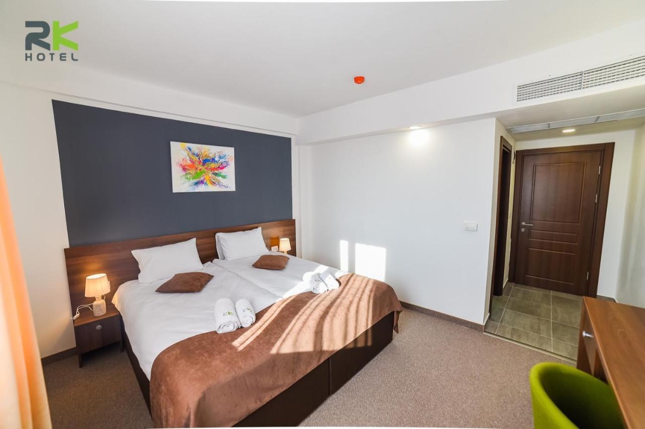 Ghimbav Hotel Rk מראה חיצוני תמונה