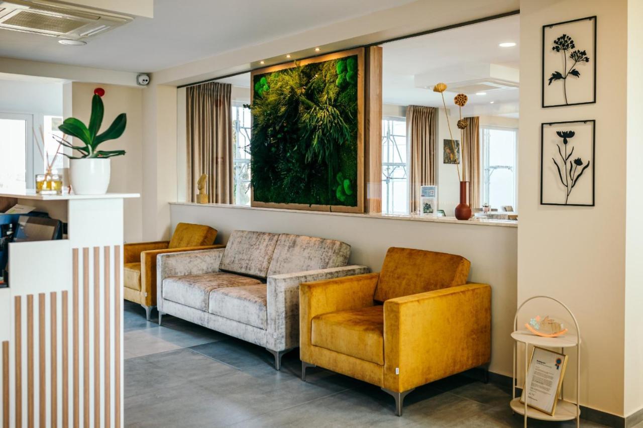 Ghimbav Hotel Rk מראה חיצוני תמונה