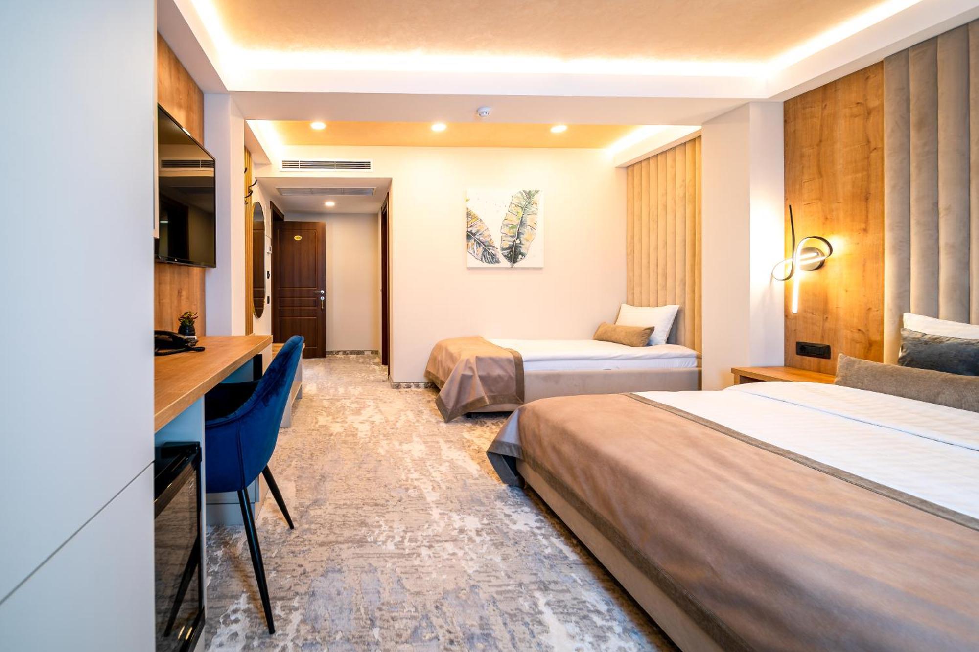 Ghimbav Hotel Rk מראה חיצוני תמונה
