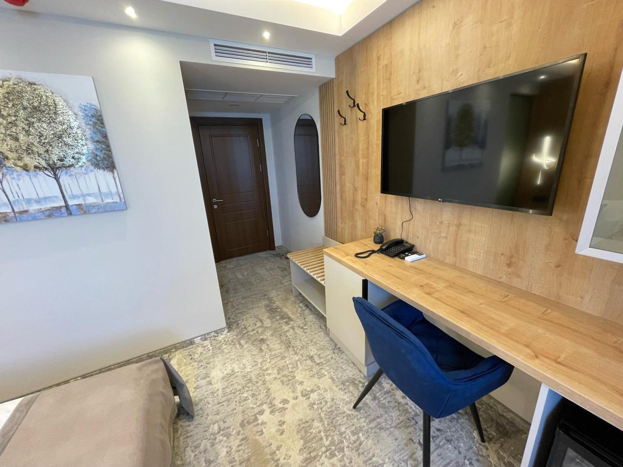 Ghimbav Hotel Rk מראה חיצוני תמונה